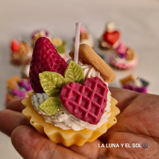 Pack 50 mini velitas diseño cupcake colores surtidos con empaque y etiqueta especial